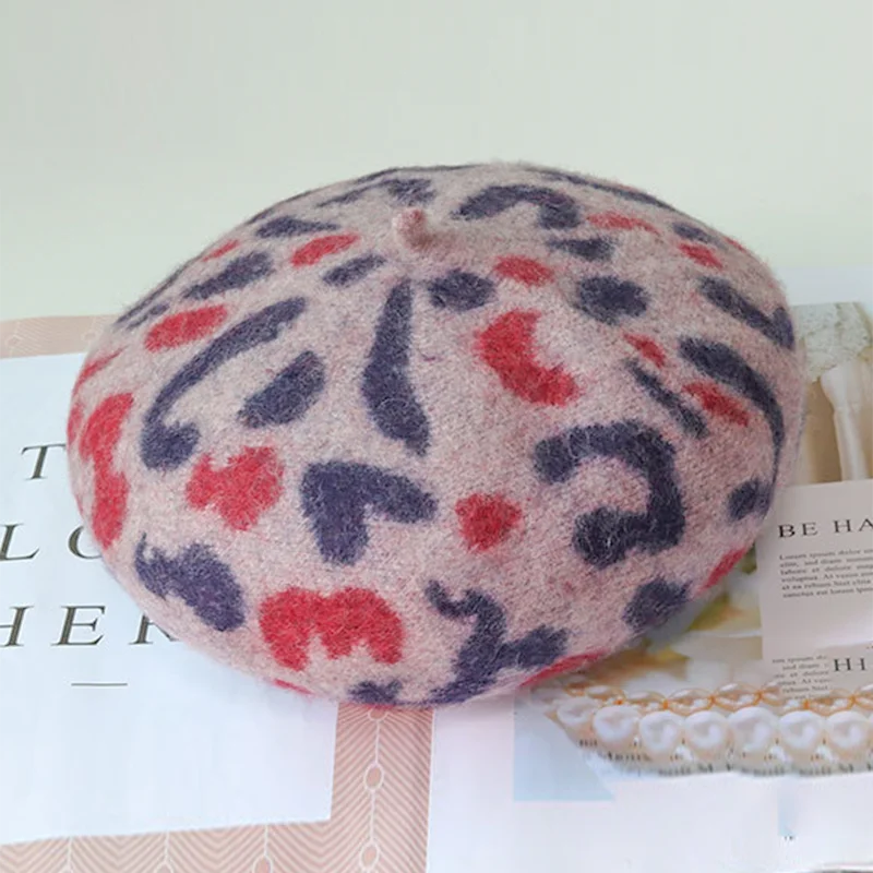 Women Vintage Style Leopard Painter Hat Round Beret Caps Wool Ski Beanie Skull Caps Hat Winter Hats