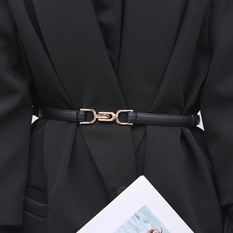 女性用の調整可能な合成皮革ベルト,薄いベルト,ウエストにゴールドのバックル,女性用の財布