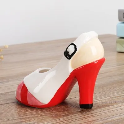 Милые Мультяшные креативные керамические туфли для девочек пепельница многофункциональная мини-домашняя Подарочная мебель - Цвет: B0