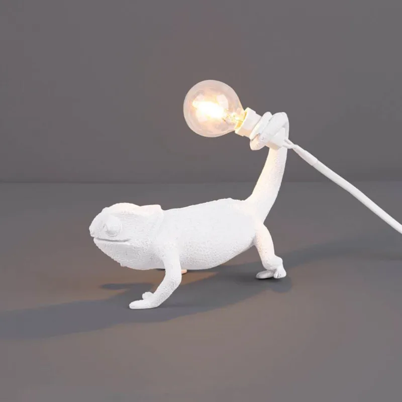 

Nordic Cute LED Decorative Lizard Desk Lamp Resin Animal Chameleon Table Lamp Bedroom Living Room Home Decor Table Light