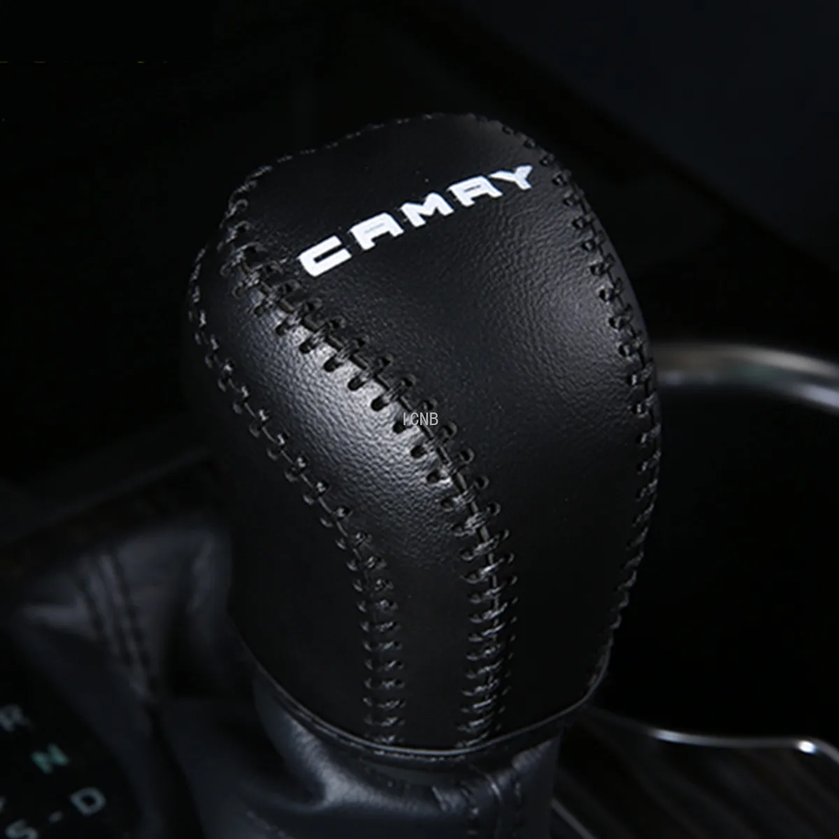 Car Interior Accessories Genuine Leather Gear Shift Knob Cover for Toyota Camry 2018 2019 XV70 Car Interior Accessories Genuine Leather Gear Shift Knob Cover for Toyota Camry 2018 2019 XV70