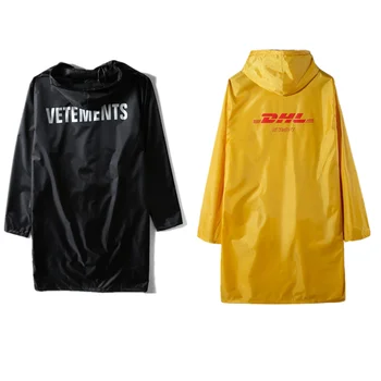 

Vetements DHL Jackets Men Women Onesize Raincoat Outerwear Coats Waterproof Windbreaker Fashion Casual Vetements Jacket