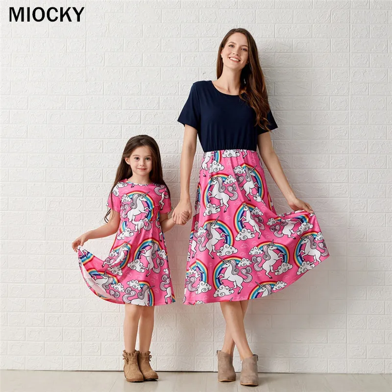 NASHAKAITE-Mother-daughter-dresses-Rainbow-and-Unicorn-Print-Short-sleeve-Matching-Dresses-Mommy-and-me-clothes (1)