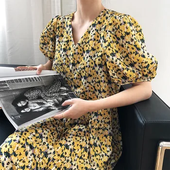 

2020 Summer New Arrive Women Vintage Yellow Floral Dress Casual A-line Print Short Puff Sleeve Mid-calf V-neck Korean Bottoms