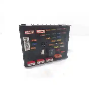 

3C0937125 CASE RELAYS/FUSES VOLKSWAGEN GOLF VI (5K1)