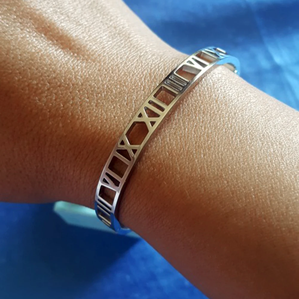 

Delicate Hollow Roman Numeral Bracelets & Bangles Titanium Steel Bangle Fine Jewelry For Women Vacuum Plating Bangle Top Quality