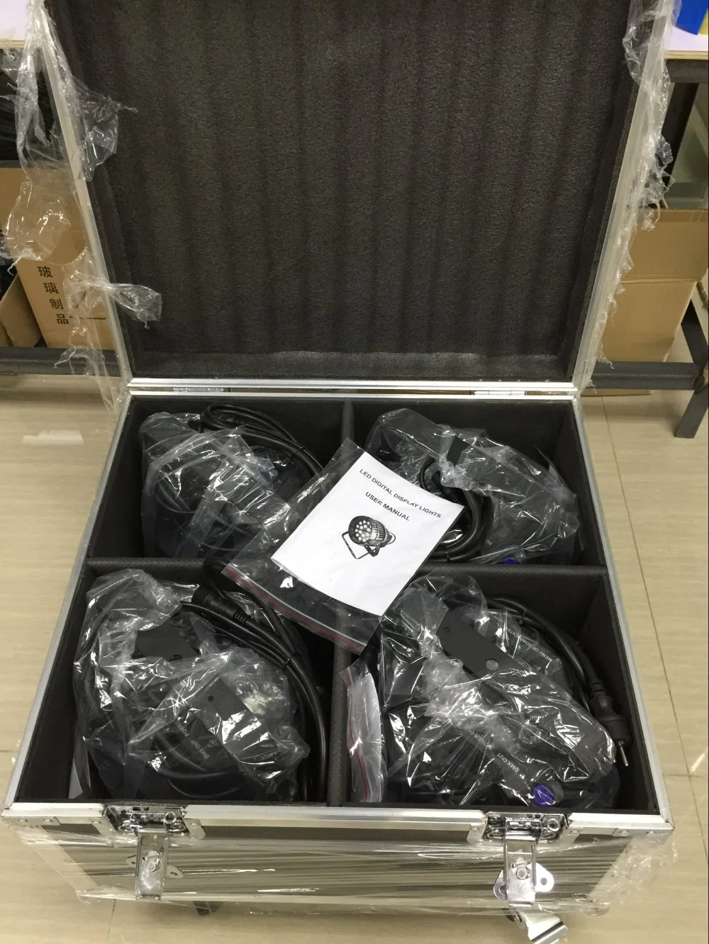 E-4x-12x с fly case Zoom par led light 18x18w rgbwa+ uv открытый IP65 моторизованный с масштабированием светодиодный par