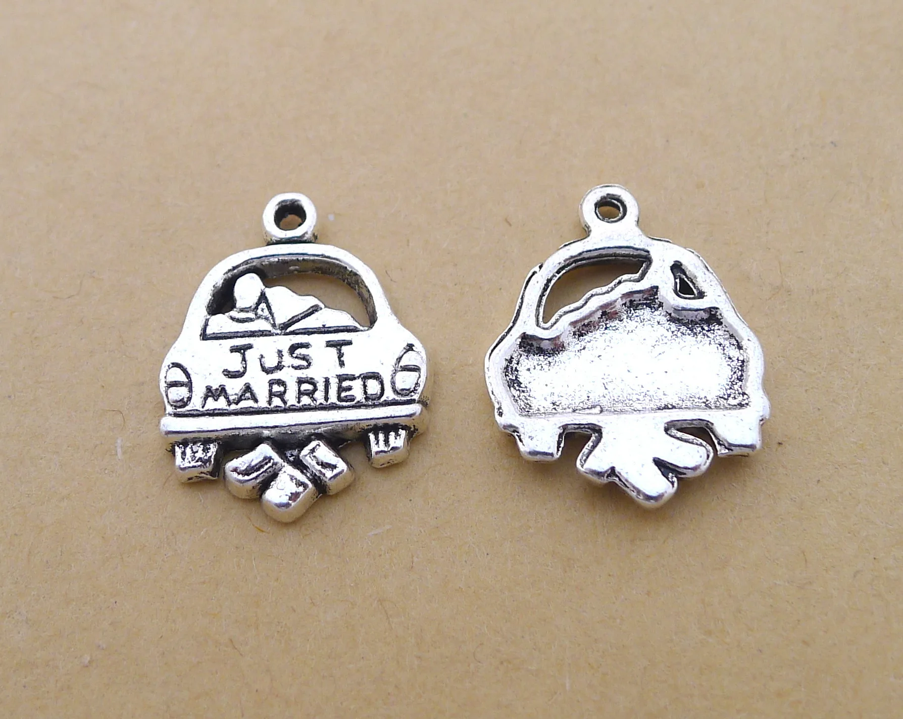 

Handmade Earrings Charms Diy Accessories For Jewelry Pendant Bracelet 10pcs 16x20mm Antique Silver Color Wedding Car Charms