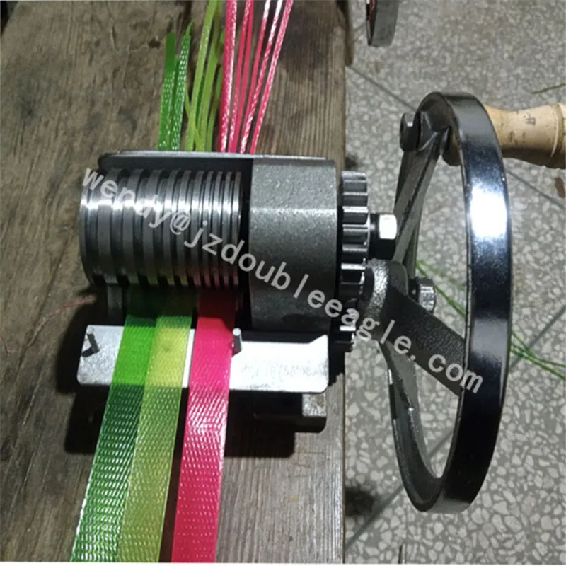 

Easy to operate commercial small manual PET strap splitting machine/hand plastic belt special cutting machine for knitting