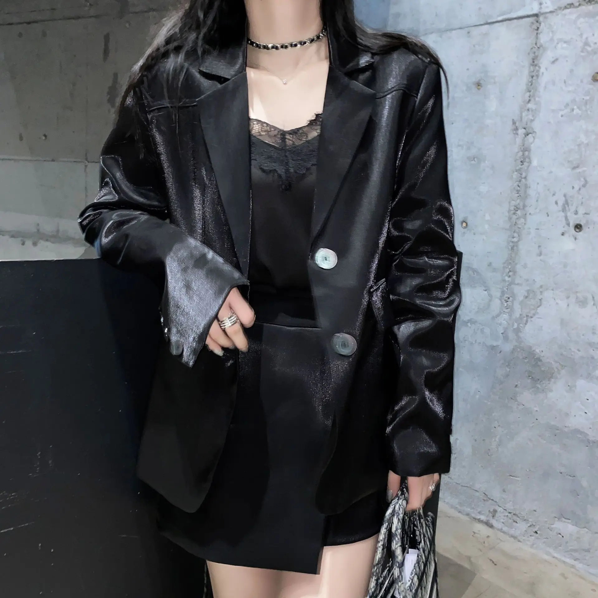 

Autumn new lustrous black satin high sense medium and long net red suit coat texture casual suit jacket