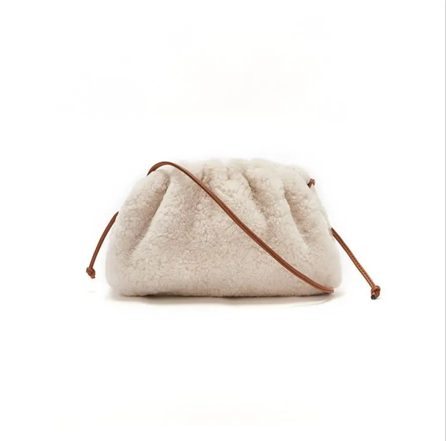 

Leather Women's Bag 2019 Autumn and Winter New Korean Version of Single Shoulder Diagonal Lamb Fur Handbag Fashion Large Bag