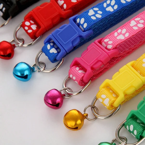 The New Pet Collar, Adjustable Colored Collar with Bell for Positioning and Cat Paw Dog Print Traction Accessories