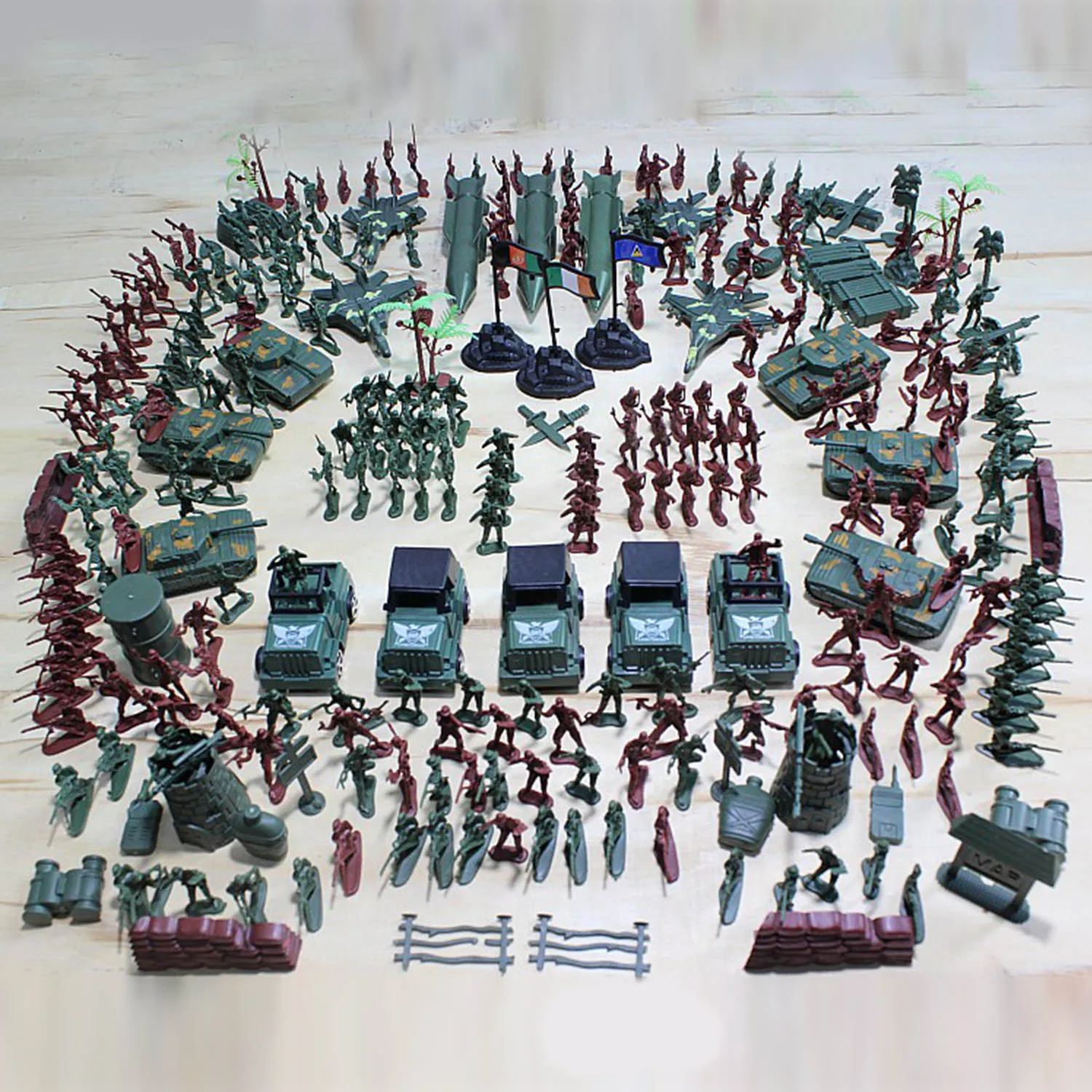 Besegad 307pcs Plastic Army Men Action Figures Battle Group Military Soldier Playset with Army Base Model Toys Accessories