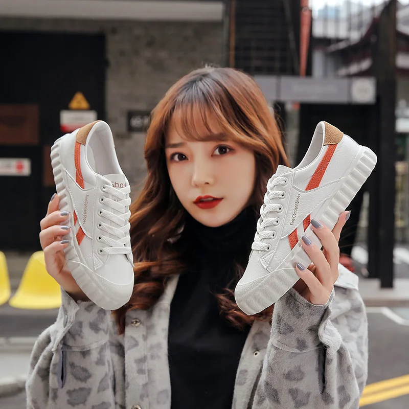 

2019 Small White Ladies Shoes Woman Season Student Leisure Time Leather Motion Flat Bottom Skate Shoes Sneakers