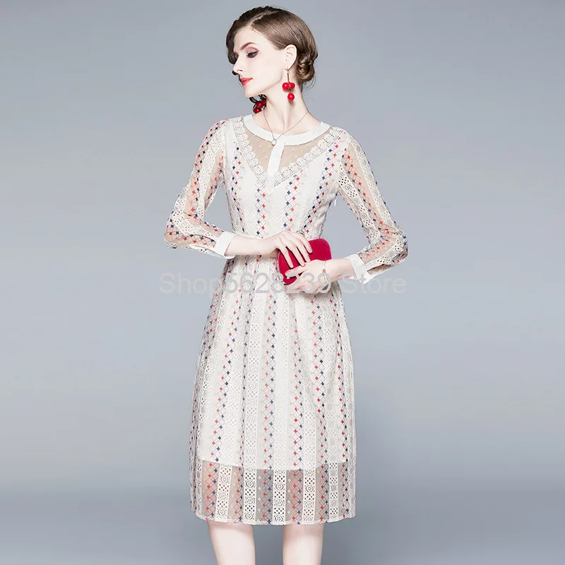 

2020 Early White Printing Lace Dress Popular Waist Slimming Temperament Long Sleeve Backing Skirt