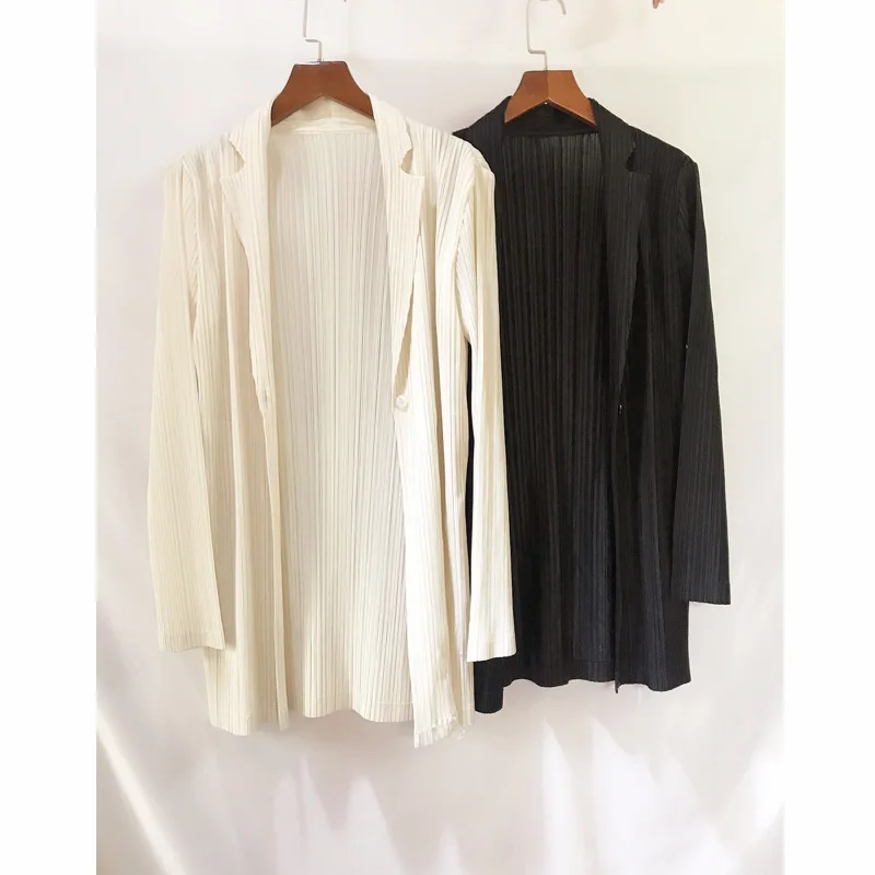 Miyake складки сплошной с длинным рукавом Базовый костюм для женщин