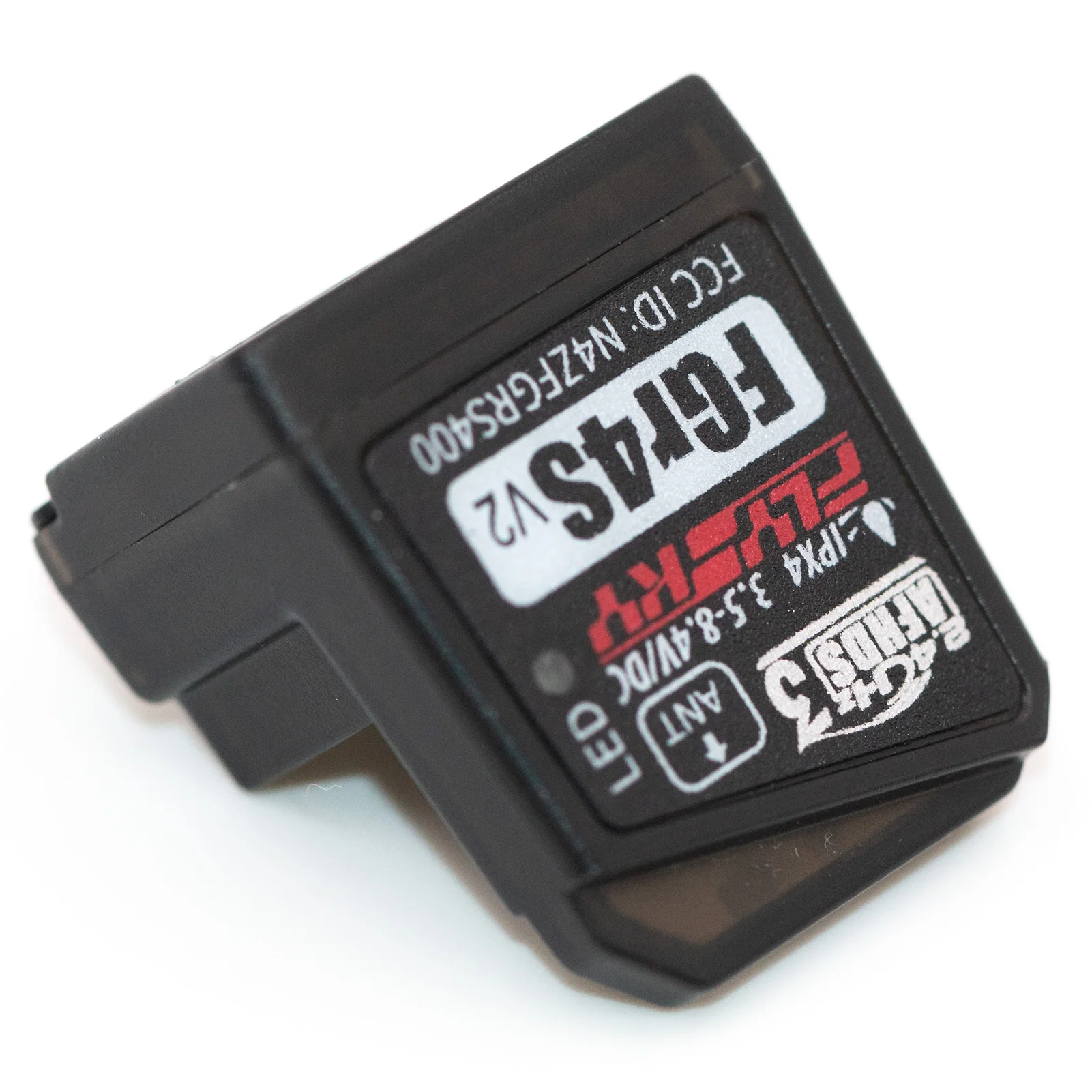 Récepteur FlySky FGr4S 4 canaux connecté à un récepteur Noble PL18 avec câbles servo