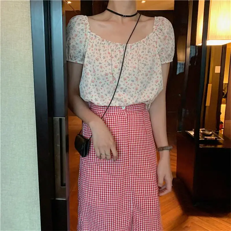 

Women Summer Shirts Kawaii Ulzzang Lovely Off Shoulder Floral Shirt Female Sweet Harajuku Tunic For Women 's Cute Top Casual