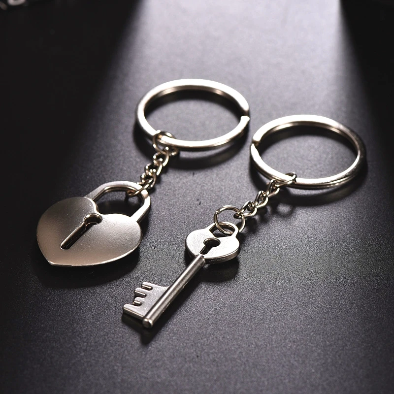 стильный брелок. паромабрелок. парные брелки для ключей. новые брелоки пара.