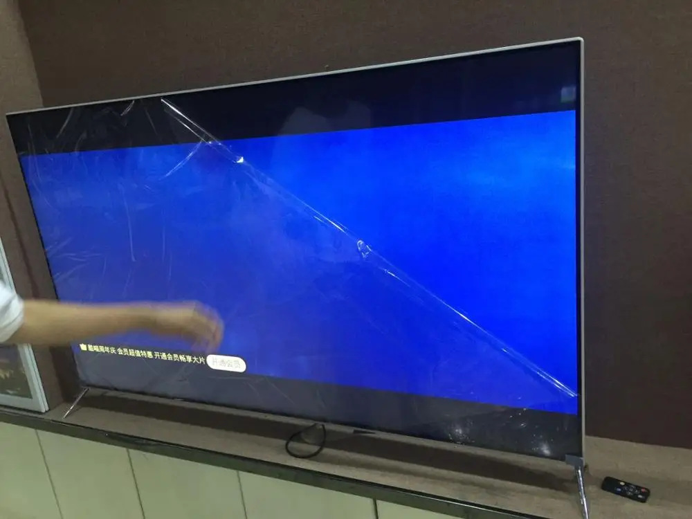 4k monitor screen display of 65 75 85 95 100 inch and IPTV and T2 TV led tv  television TV