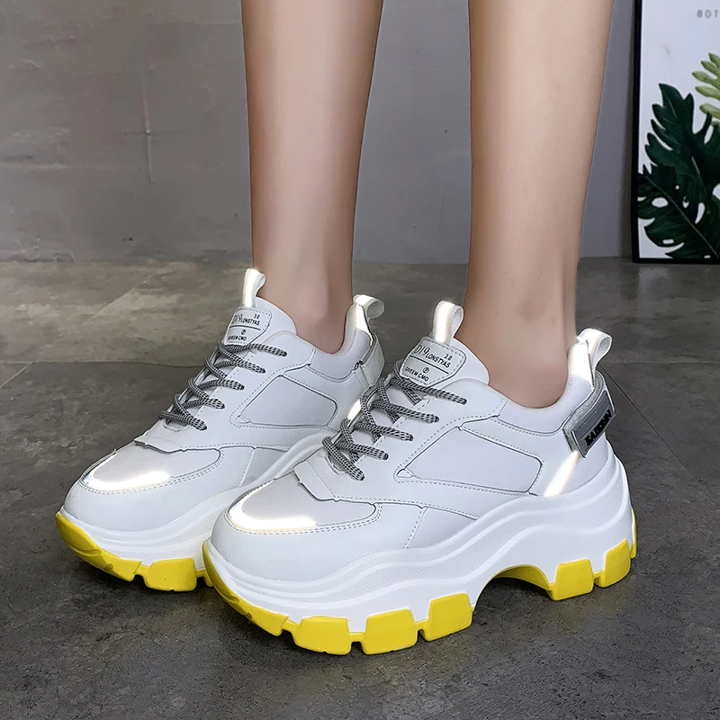 

Women Luminous Vulcanize Shoes Woman Platform Chunky Sneakers Mujer 2019 Autumn Brand Designer Comfortable Casual Flats V16-05