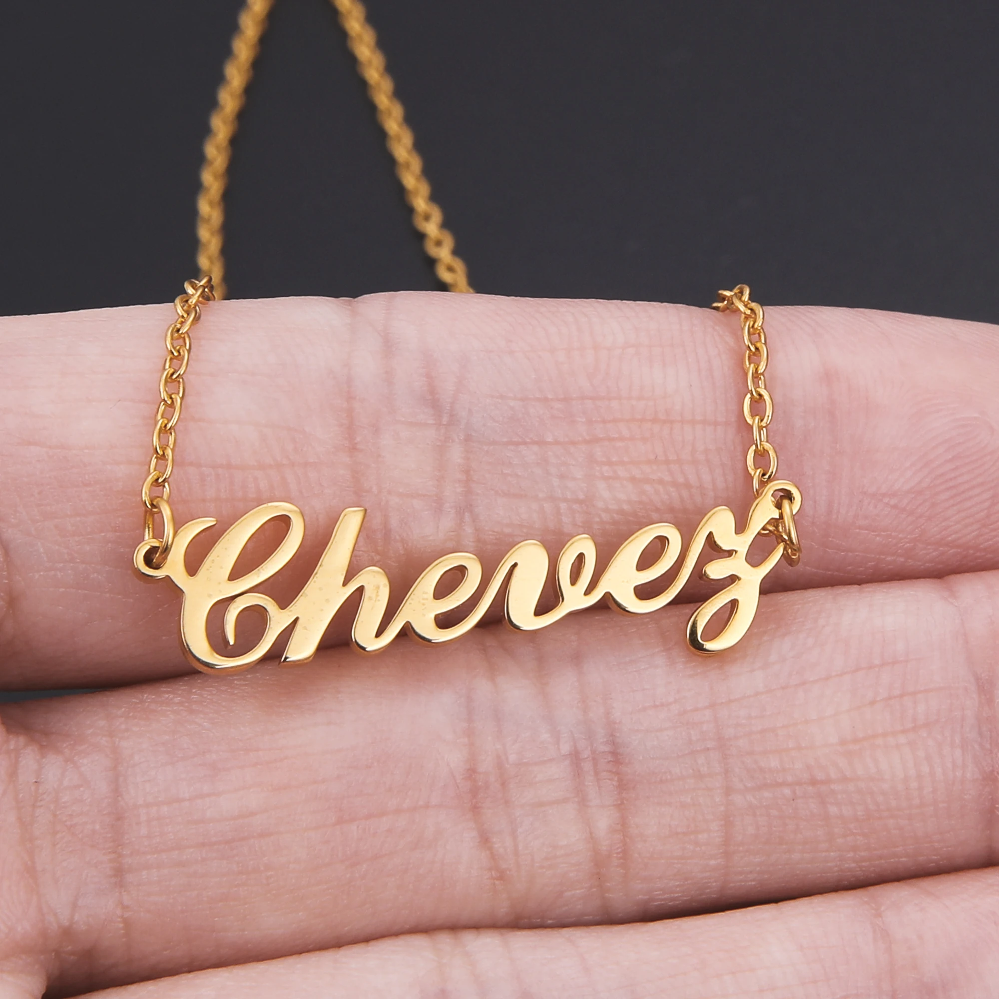 Lucktune Personalized Custom Name Necklaces for Women Men Arabic Korean