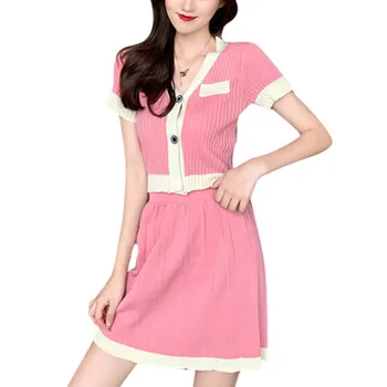 

Two Piece Set Women's Knitwear Thin Section Sexy Thin V-Neck Combat Color Waist Design Young And Cute T-Shirt Tops Short Skirt