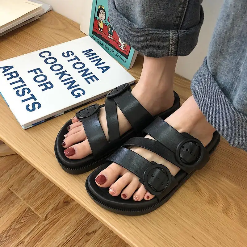 

Шлепанцы женские на плоской подошве, римские сандалии, повседневная обувь на платформе, сланцы, ПВХ, с пряжкой, черные, лето