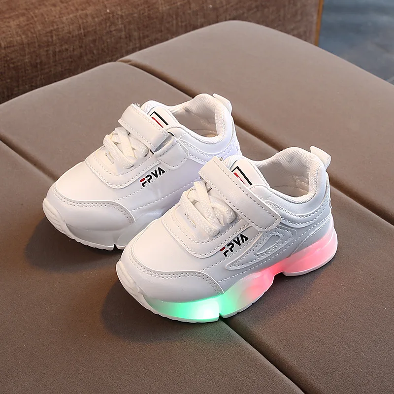Светящаяся детская обувь для мальчиков и девочек жидкокристаллический спортивный детский теннисные кроссовки lumonous Повседневный плоский runing освещенные детские кроссовки - Цвет: Белый