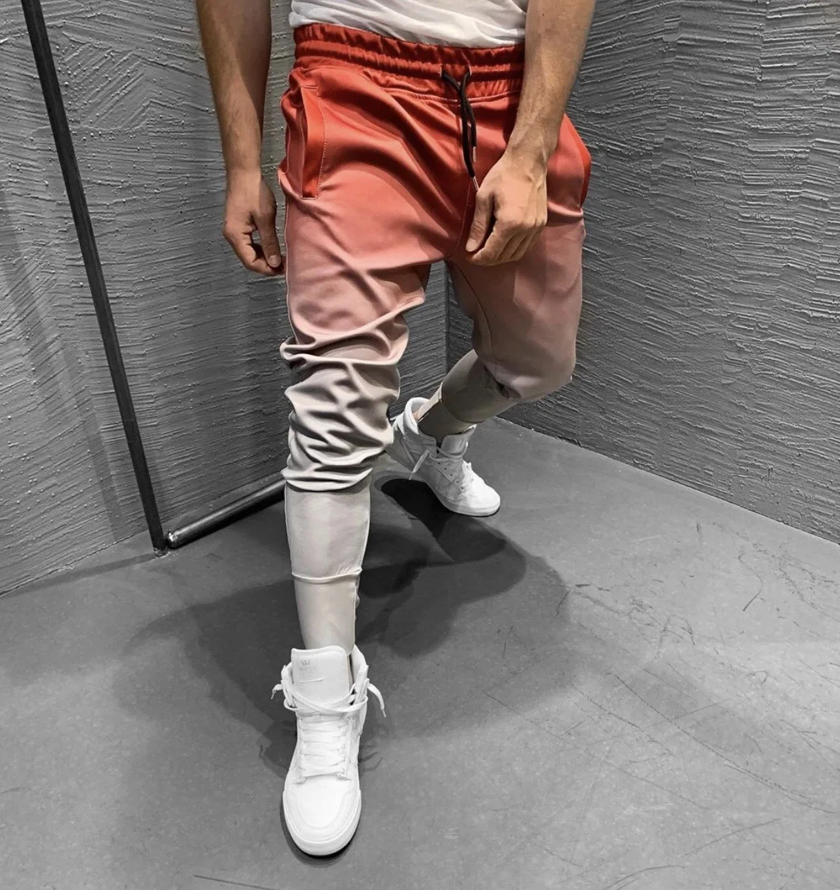 

Autumn And Winter New Style First Fitness Pants Men Muscle Trousers 3D Gradient Slim Fit Sports Basketball Elasticity Skinny Pan