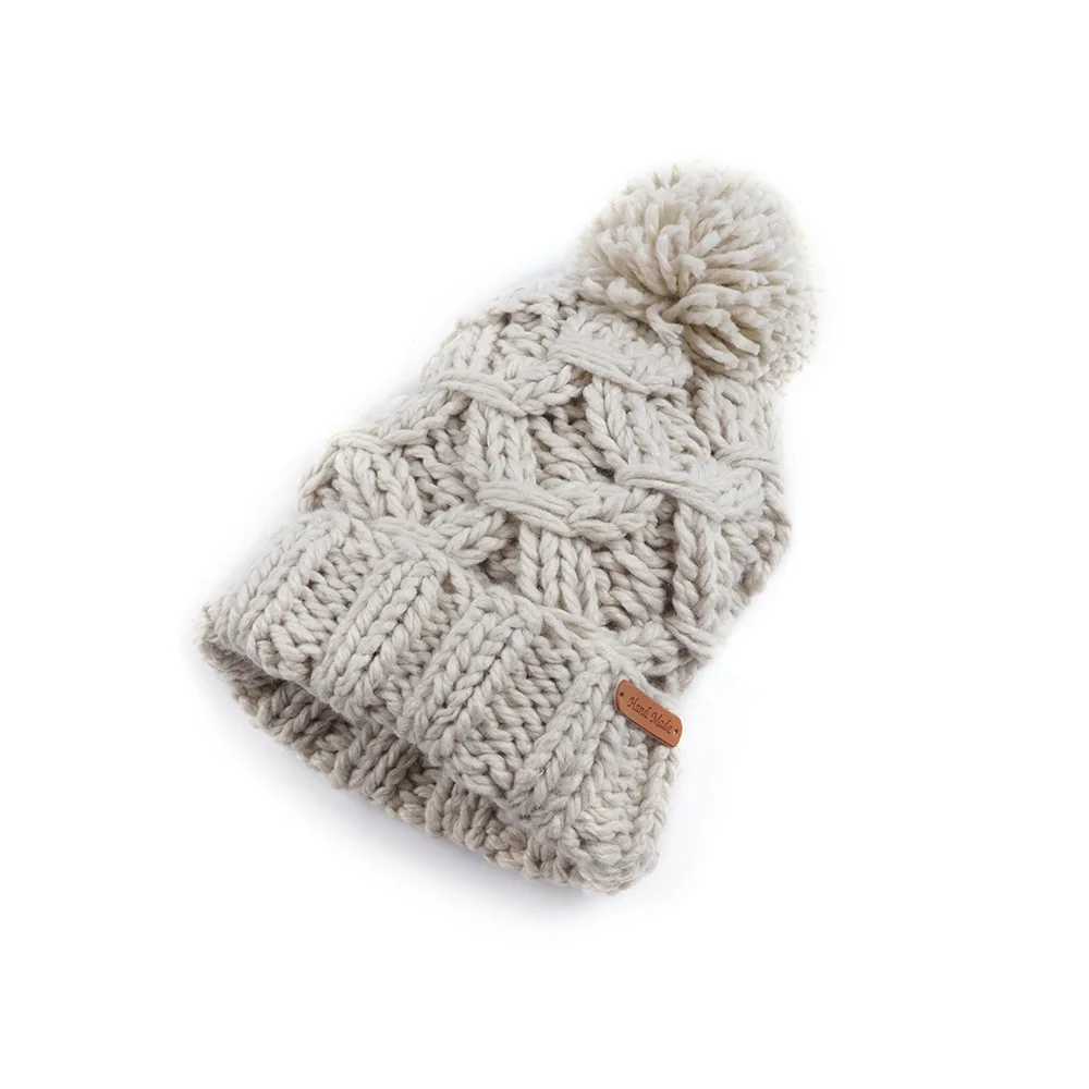 European and American wind new autumn and winter sky hat ladies knitted wool hat thickened outdoor wool ball warm knitted hat