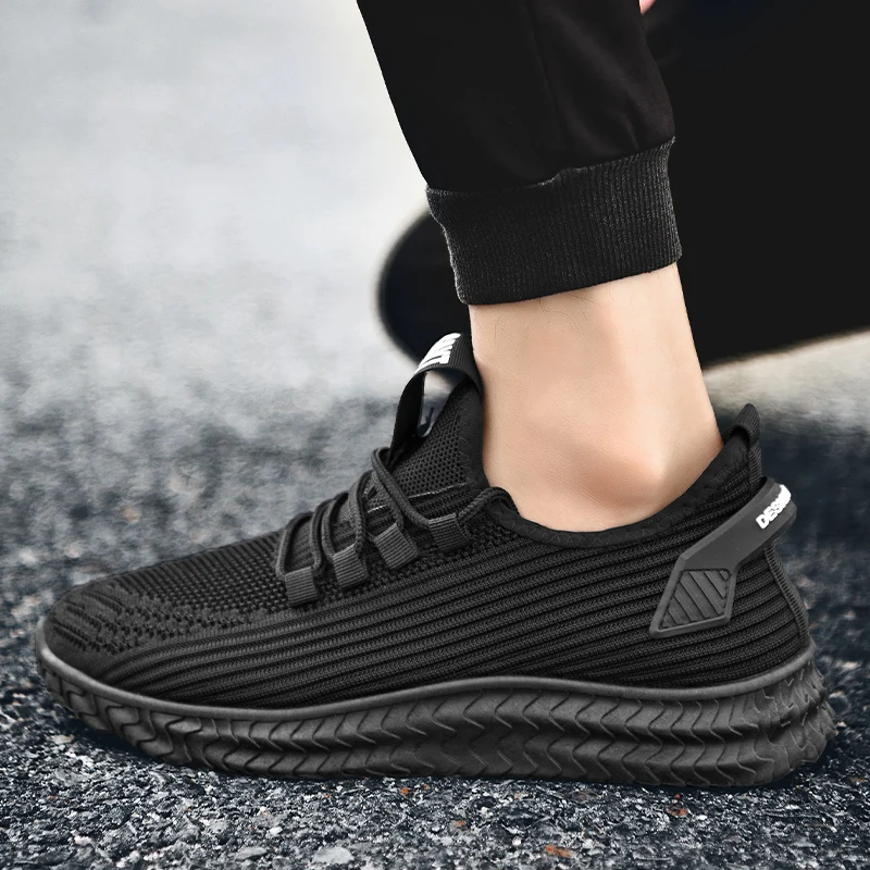 New Men Shoes Lightweight Comfortable Breathable Walking Sneakers Men Casual Shoes Lace-Up Shoes Tenis Feminino Zapatos