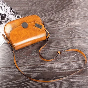 

19 Summer New Style All-match Classic Messenger Bag