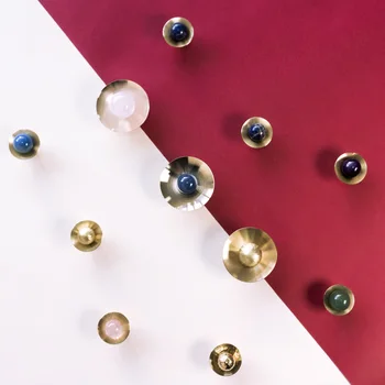 

Round Crystal Brass Furniture Handles Novelty Stone Door Knobs and Handles for Kitchen Cabinet Cupboard Copper Drawer Pulls