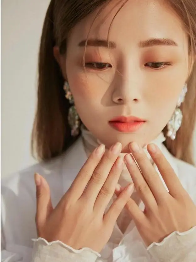 Yellowblush it so cute cosmetics