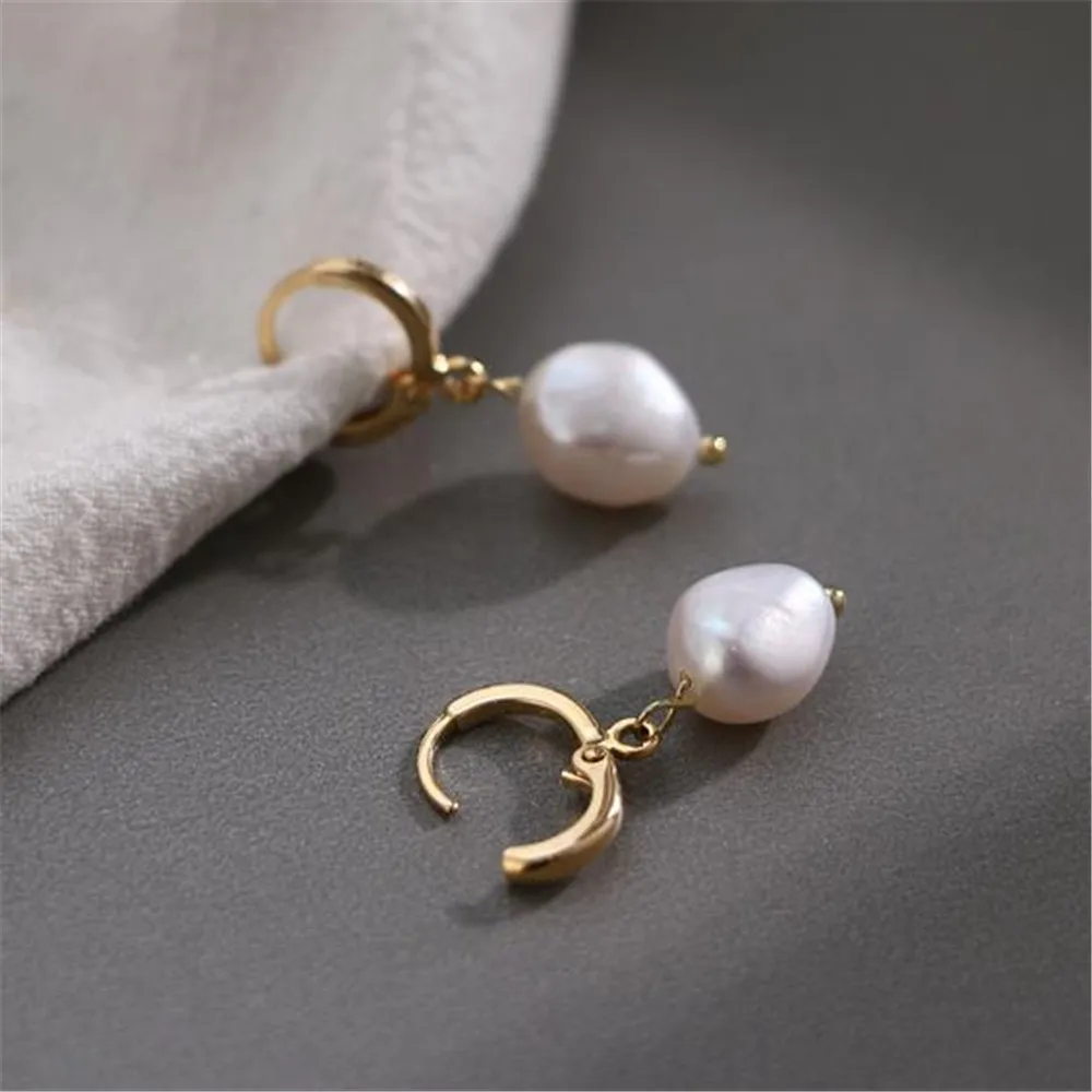 Minimalist Earrings Image 4