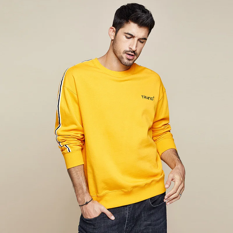 Yellow KUEGOU осень хлопок Вышивка толстовки мужские модные Японская уличная одежда хип-хоп Мужская брендовая одежда топ 1742 - Цвет: Yellow