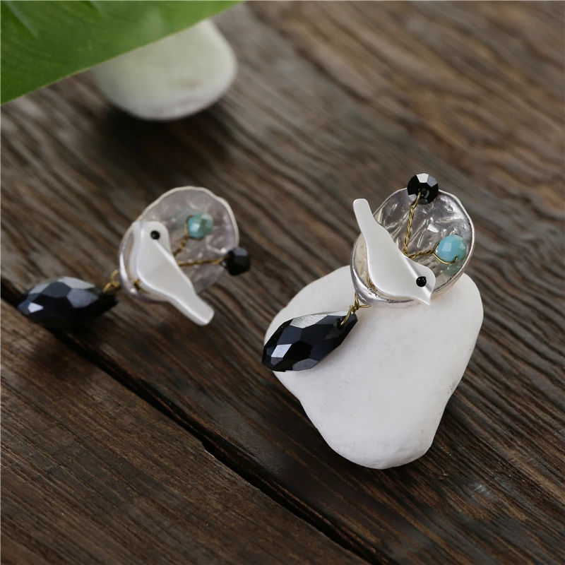 TDQUEEN Earrings for Women Statement Crystal Beads Earring Lovely Bird Fashion Stud Earrings Natural Shell Trendy Earring (3)