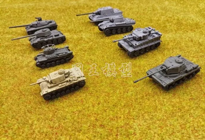 

1/144 Tank 8 Tiger 4 Leopard T34 Tiger Hunting IS2 Hero AMX30 4D Model Assembled Toy