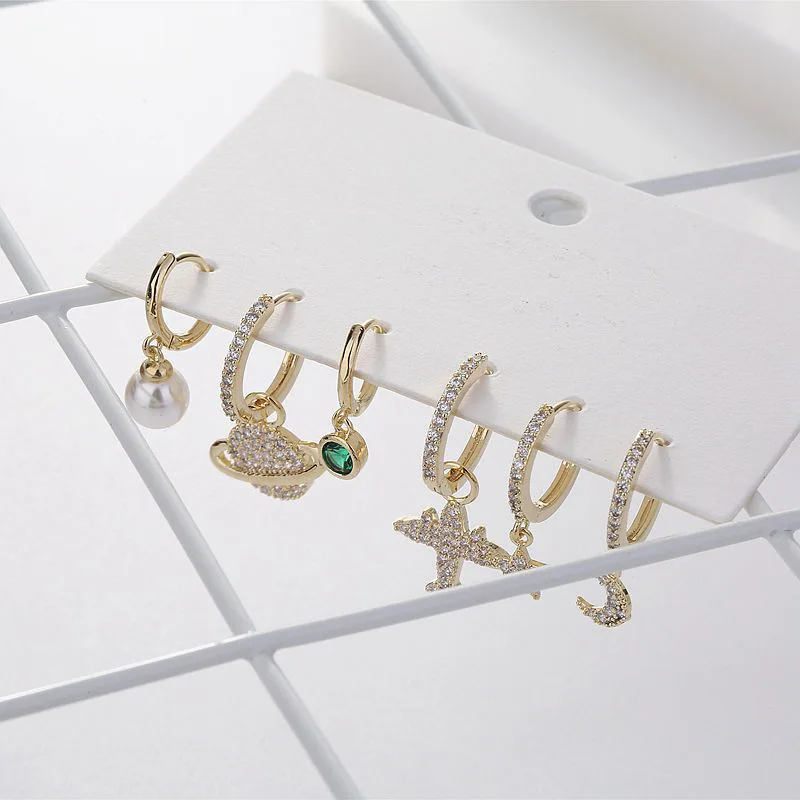 Крошечные трендовые циркониевые золотые серьги с самолетом и лунной звездой, уникальные серьги-кольца для женщин, модные ювелирные изделия E-h0397