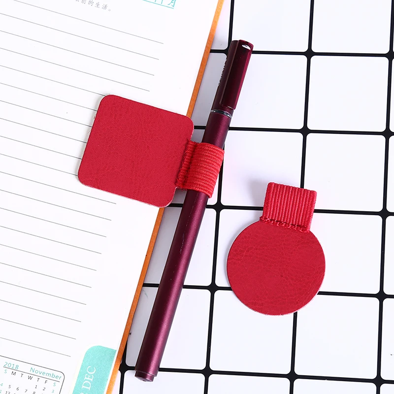 square red Зажим для ручек из искусственной кожи, держатель для ручек, Классические офисные канцелярские принадлежности, школьные эластичные радужные цветные аксессуары для ноутбуков - Цвет: square red