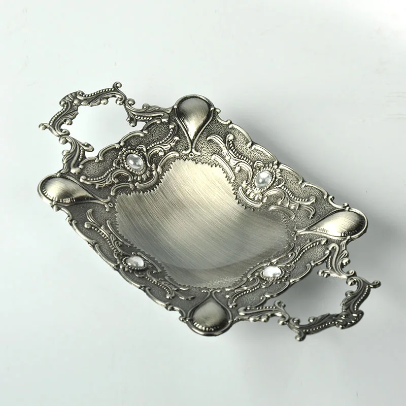 

Metal Fruit Plate Kitchen Utensils Snack Steel Sushi Plates European Retro Home Decoration Creative Wall Side Dish ZCF033