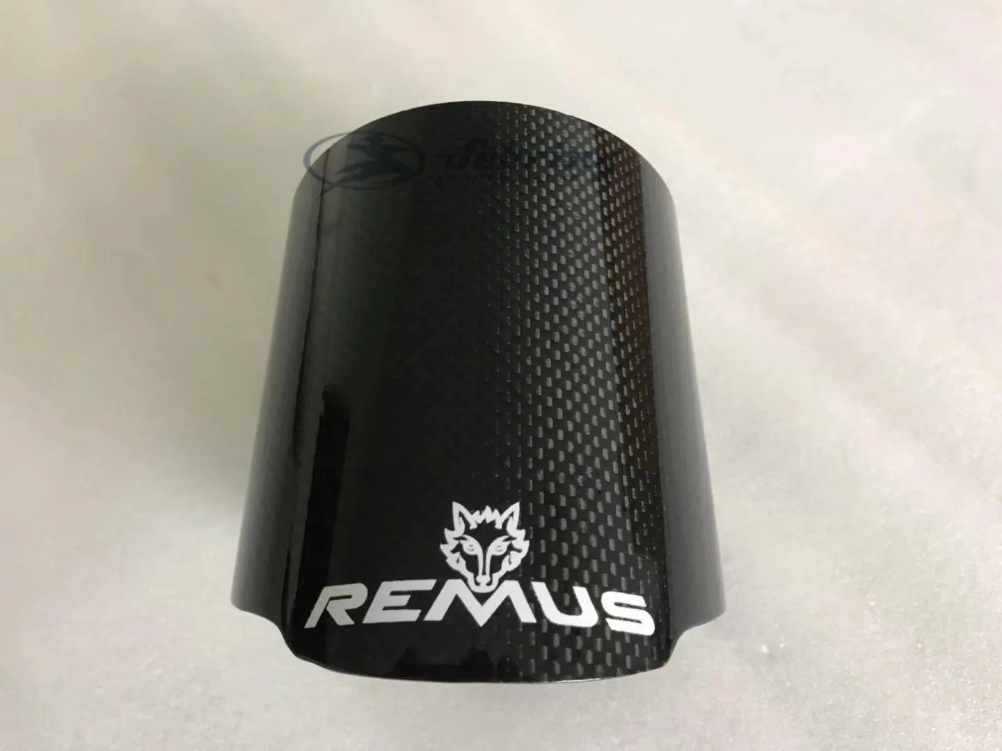 Carbon fiber REMUS wolf stainless steel universal car exhaust pipe muffler auto parts modified nozzle cover exhaust pipe cover