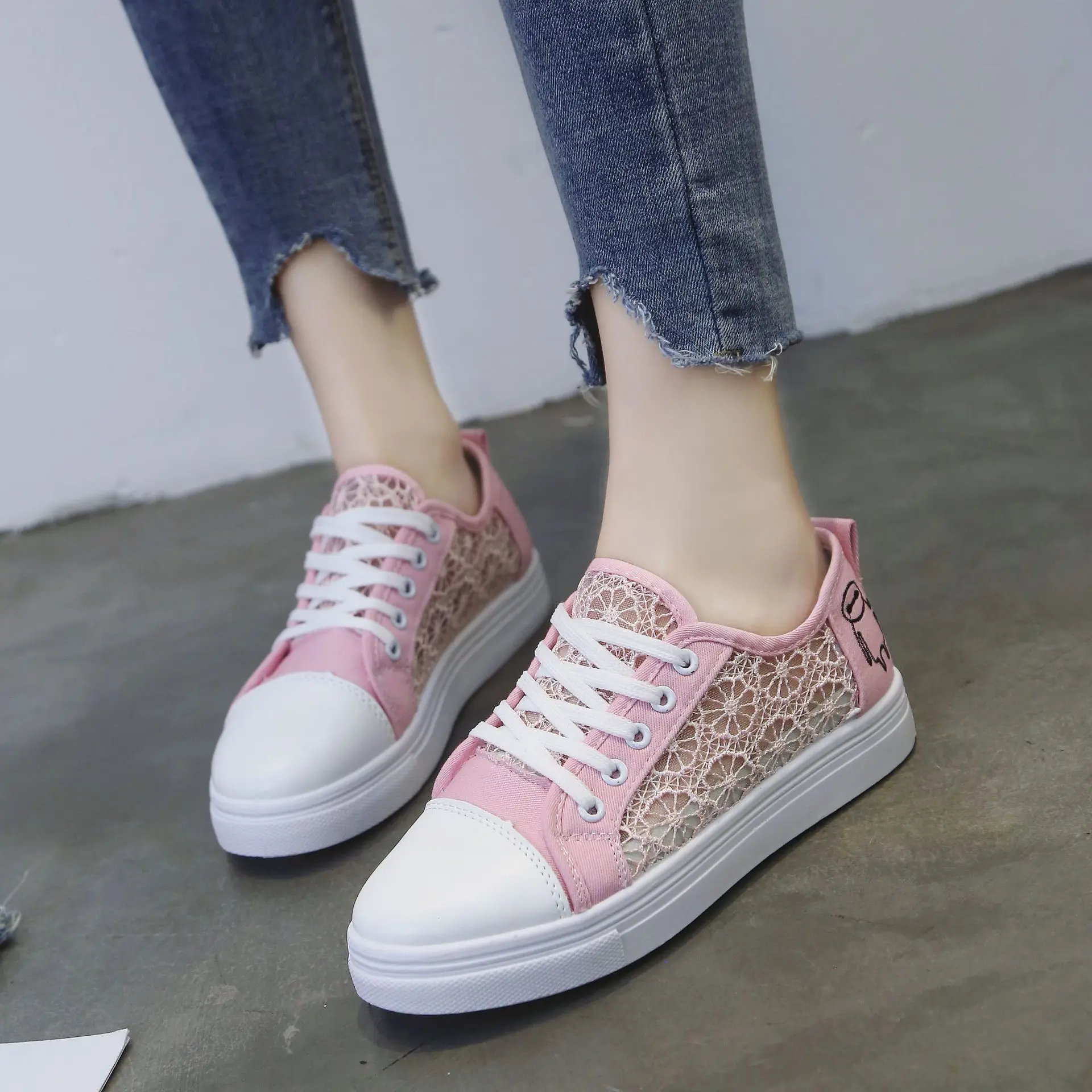 

Breathable Hollow out White Shoes Women's 2019 New Style WOMEN'S Shoes Flat Lace-up Comfortable Mesh Shoes Women