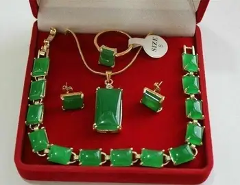 

Beautiful green Necklace Pendant Bracelet Earring Ring Jewellery set