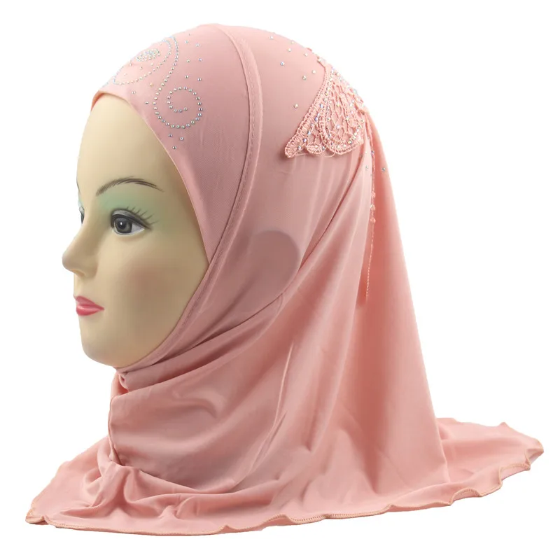 Girls Hijab Kids Muslim Beautiful Embroidery Hijab Islamic Fashion Scarf Shawls Flower Pattern about 45cm - Цвет: Orange Pink