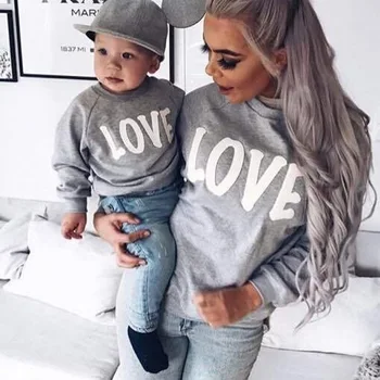 

SHUJIN Babys And Mother Long Sleeve Round Neck Letter LOVE Sweatshirts Family Matching Outfits 2019 Autumn Family Outfits
