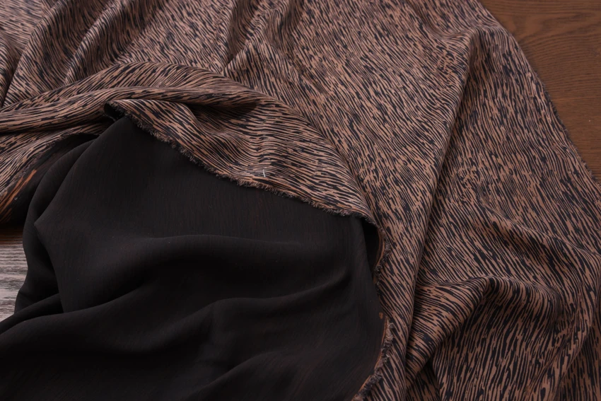 Шелковая эластичная атласная Ароматизированная пряжа в облаке 1,05 м в ширину