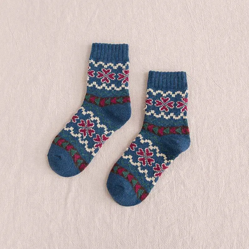 5Pairs/Lot Winter New Retro Rabbit Women Wool Socks Women 's High- End Comfortable National Wind Warm Socks