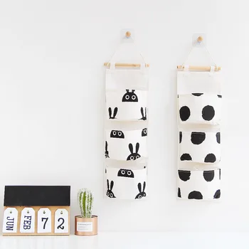 

Black White Pattern Cotton Linen Hanging Storage Bag 3 Pockets Wall Mounted Wardrobe Hang Bag Wall Pouch Cosmetic Toys Organizer